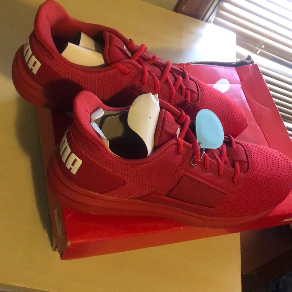 Puma Enzo street red- white size 13